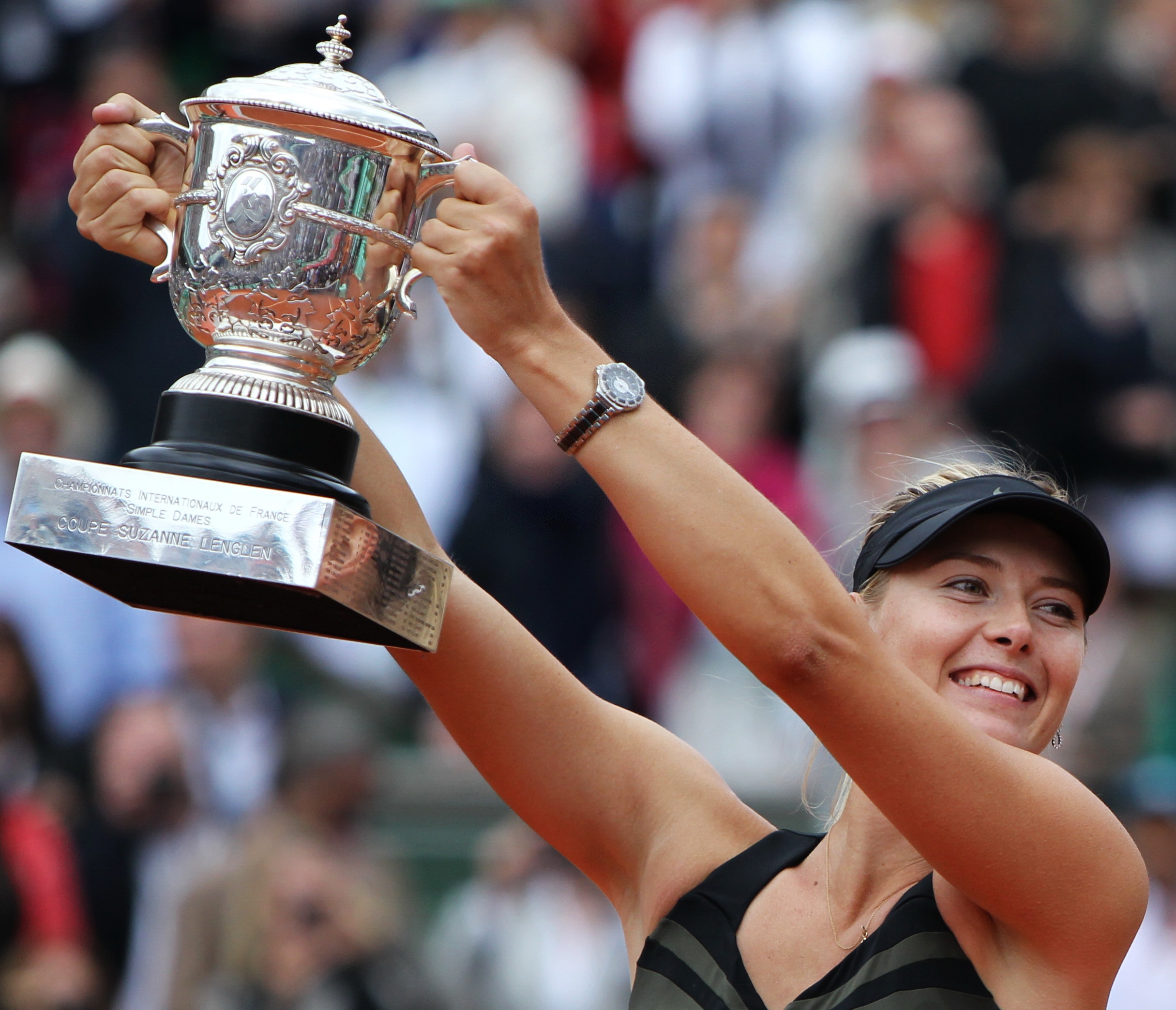 雷速体育-莎拉波娃在拜仁比赛中大胜，势不可挡引发热议！的简单介绍